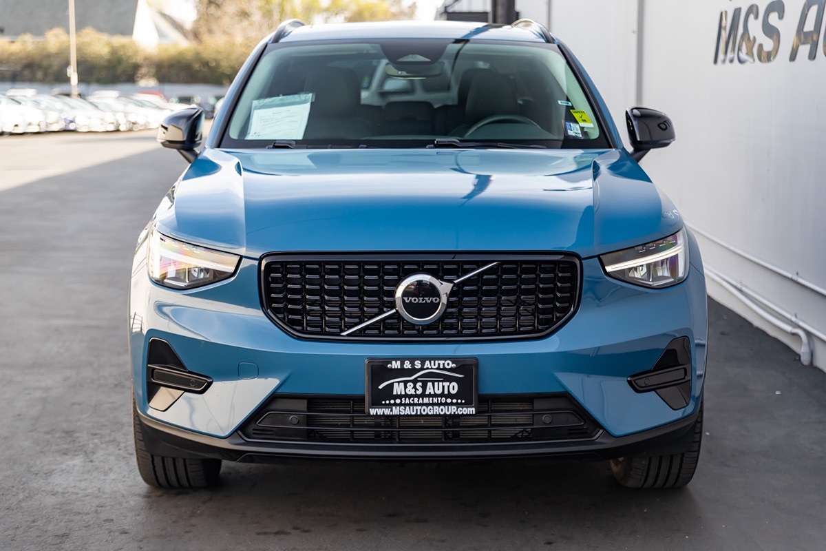 Sold 2024 Volvo XC40 Core Dark Theme in Sacramento
